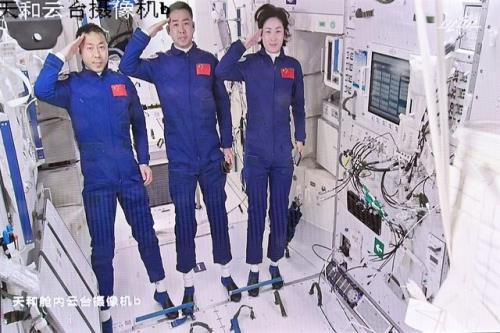 جزئیات اقامت ۶ ماهه چینی ها در فضا